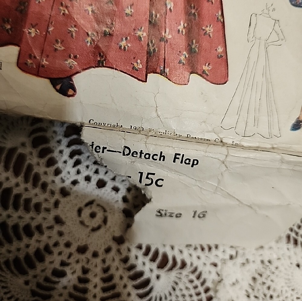 Pre WWII Women's Dress Sewing Patterns Bundle - Picture 7 of 12